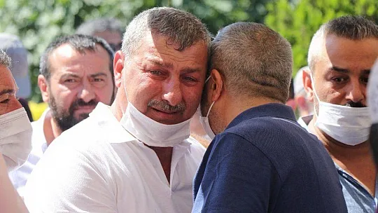 Bodrum'daki  kazada hayatını kaybeden arkadaşlar toprağa verildi