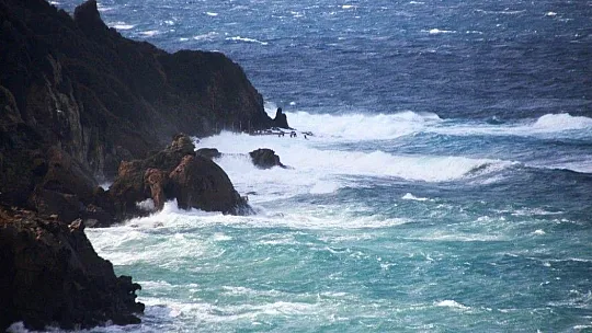 Bodrum'daki fırtına balıkçı teknelerini batırdı, dalgaların boyu 2 metreyi aştı