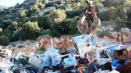 Bodrum'daki hurdalar geri dönüşüme gidiyor