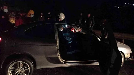 Bodrum'daki kazada araçta sıkışan sürücü güçlükle kurtarıldı