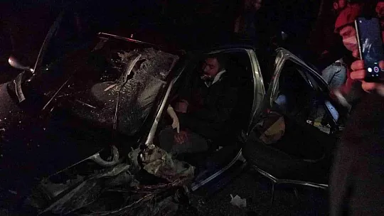 Bodrum'daki kazada araçta sıkışan sürücü güçlükle kurtarıldı