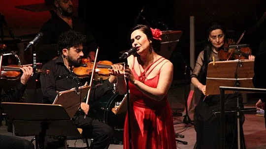 Bodrum Kalesi'nde Tango esintileri