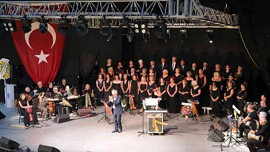 Bodrum Kalesi'nde Türk Sanat Müziği rüzgarı