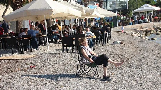 Bodrum Kasım ayında yazı yaşıyor