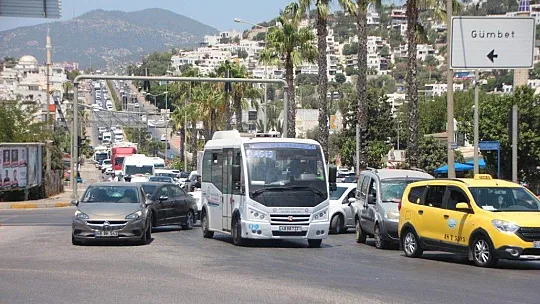 Bodrum kırmızı alarma geçti, nüfus 1 milyonu geçti