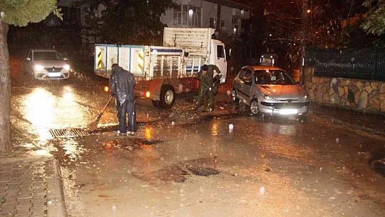 Bodrum sağanak yağışa teslim oldu