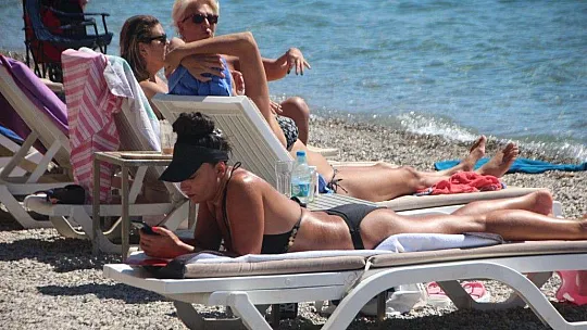 Bodrum sahillerinde hafta sonu yoğunluğu