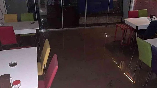Bodrum'u dolu vurdu evleri, iş yerlerini su bastı