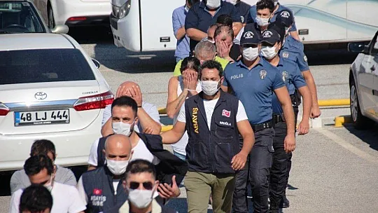 Bodrum'un fuhuş baronu ve adamları yakalandı