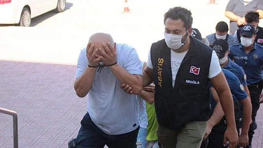 Bodrum'un fuhuş baronu ve adamları yakalandı