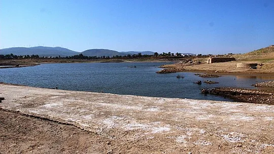 Bodrum'un su ihtiyacını karşılayan baraj kurudu