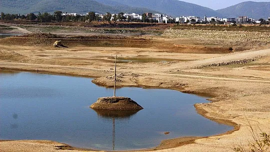 Bodrum'un su ihtiyacını karşılayan baraj kurudu