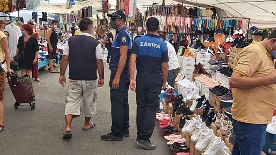 Bodrum Zabıtası bir haftada 5 bin 500 maske dağıttı