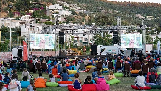 Bodrum'dan Nazım geçti