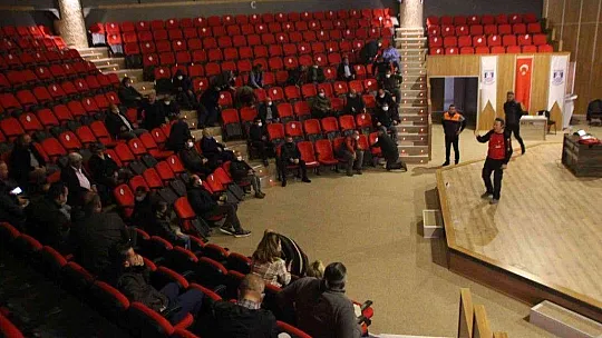 Bodrumlu muhtarlara afet bilinci eğitimi verildi
