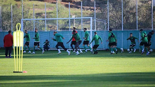 BODRUMSPOR ZİRVE MÜCADELESİNE ORTAK OLMAK İÇİN GALİBİYETE ODAKLANDI