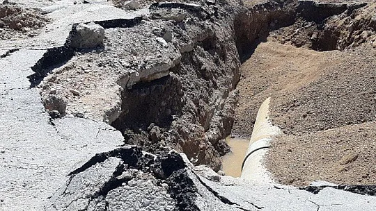 Bomba gibi patladı, sürücüler kaçacak yer aradı