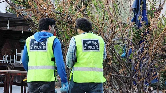 Böyle öfke görülmedi, tüfekle sahile indi, 3 kadın ile 1 köpeği yaraladı
