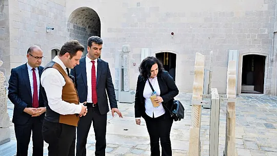 Tarih Hazinesi Beçin Kalesi'nde Öğrenciler Kazı Yaptı