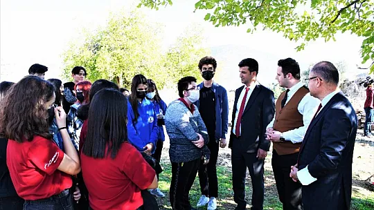 Tarih Hazinesi Beçin Kalesi'nde Öğrenciler Kazı Yaptı