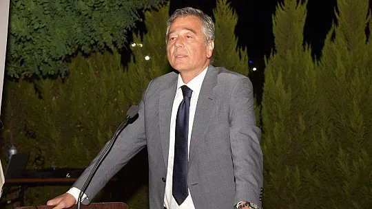 Vali Orhan Tavlı, Afetlerde Tıbbi Malzeme Desteği Sağlayan Eczacılarla Bir Araya Geldi