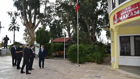 Vali Orhan Tavlı Köyceğiz'de Yangından Etkilenen Mahallelerin Muhtarlarıyla Bir Araya Geldi