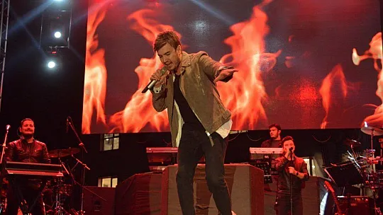 Mustafa Ceceli, Seydikemer'i Coşturdu