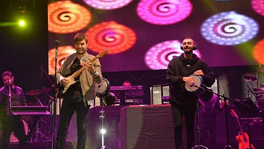 Mustafa Ceceli, Seydikemer'i Coşturdu