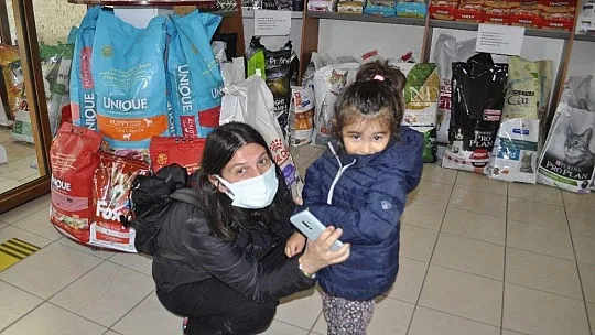 Bu da down sendromlu sevimli kedi