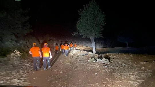 Bursa Yıldırım Belediyesi, Muğla'daki yangınlarda canla başla mücadele ediyor