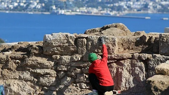 Büyük İskender'in yıktığı sur duvarları gün yüzüne çıktı