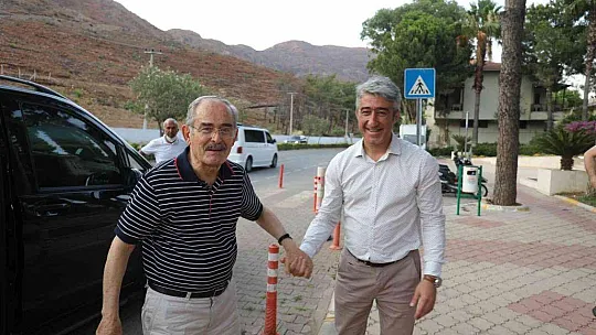 BÜYÜKERŞEN, MARMARİSLİLERE GEÇMİŞ OLSUN DİLEKLERİNİ İLETTİ