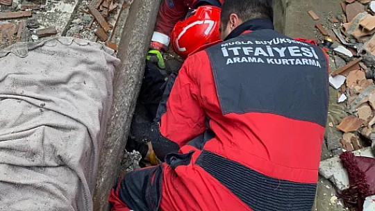 DEPREMDEN 26 KİŞİ KURTARILDI