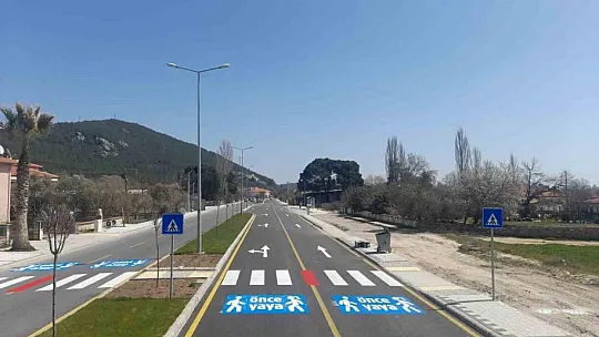 Ekiplerden Yollara 8 Bin 453 Kilometre Çizgi Çalışması