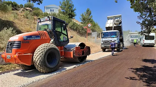 Büyükşehir Kavaklıdere'de Modern ve Güvenli Yollar İçin Çalışıyor