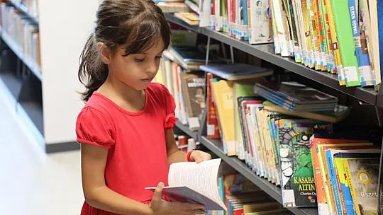 Büyükşehir Kütüphanelerine Vatandaşlardan Yoğun İlgi