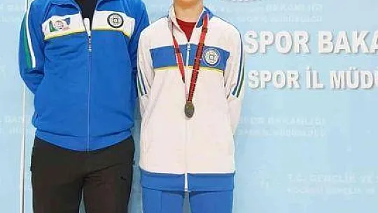 Masa tenisi sporcusu Türkiye 3'ncüsü oldu