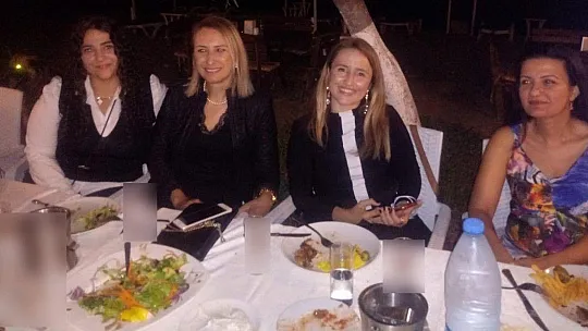 Mimarlar Akşam Yemeğinde Bir Araya Geldi
