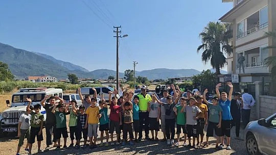 Fethiye Trafik Polisinden Kur'an Kursu Öğrencilerine Trafik Eğitimi