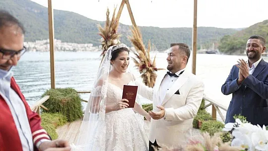 Mine Soydemir ile Mustafa Amaç rüya gibi bir düğünle dünya evine girdi