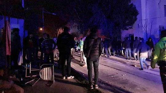 Caddenin savaş alanına döndüğü kavgayla ilgili 12 gözaltı