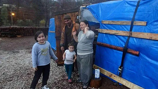 9 yaşındaki Yağmur'un en büyük hayali polis olmak