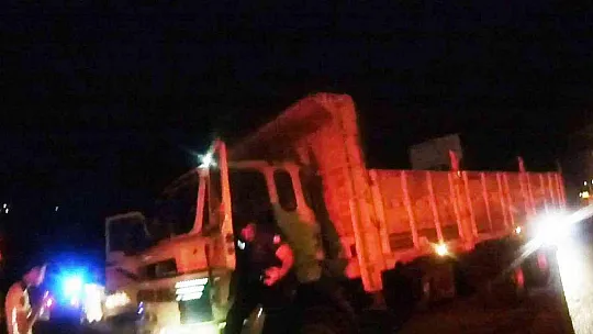 ÇALDIĞI KAMYONLA KAÇARKEN YAKALANDI