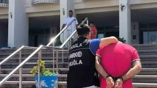 Çantasında uyuşturucu ele geçirildi