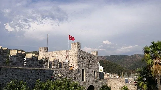 Marmaris Kalesi ve Arkeoloji Müzesi