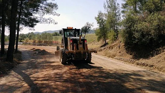 Çayboyu ve Kurucuova yolları asfaltlanıyor