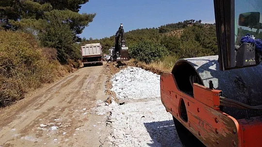 Çayboyu ve Kurucuova yolları asfaltlanıyor