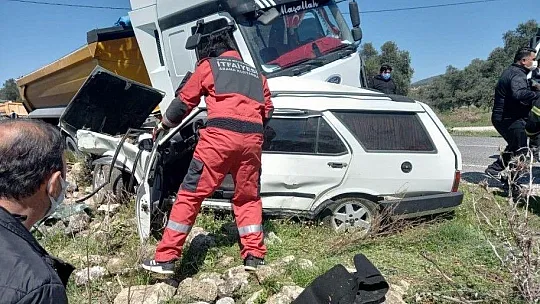 Çekici ile otomobil çarpıştı: 1 yaralı