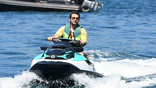 Cem Belevi'den jet-ski şov