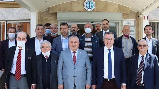 DP Milletvekili Cemal Enginyurt FTSO'YU ziyaret etti